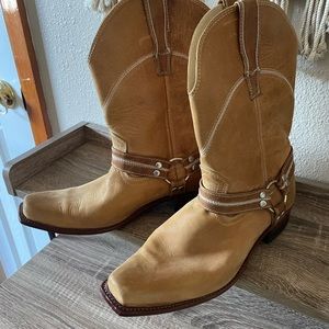 Mens custom leather boots